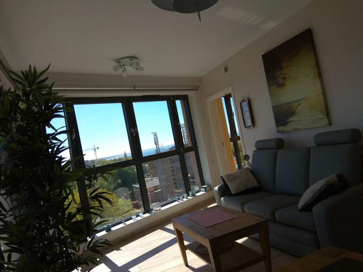 Apartment Horyzont 806 *